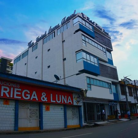 Hotel Luna Azul Florencia  Exterior photo